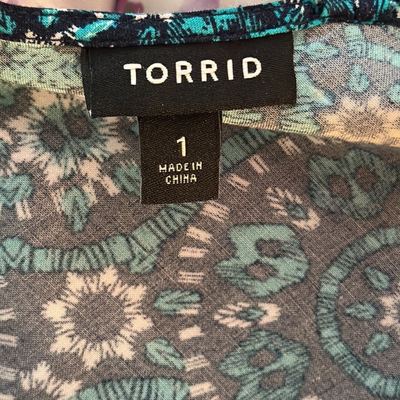 Blue/Teal Bell Sleeve Mandala Pattern Dress from Torrid, size 1. - Picture 5 of 5
